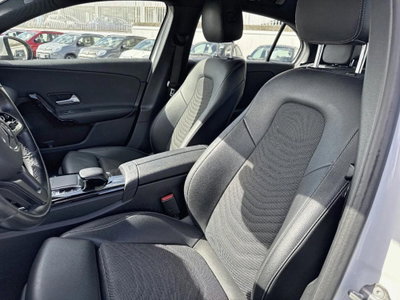 Mercedes-Benz Classe A Sedan 180 d Automatic 4p. Executive (18)