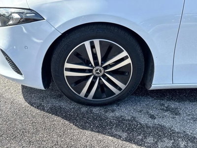 Mercedes-Benz Classe A Sedan 180 d Automatic 4p. Executive (4)