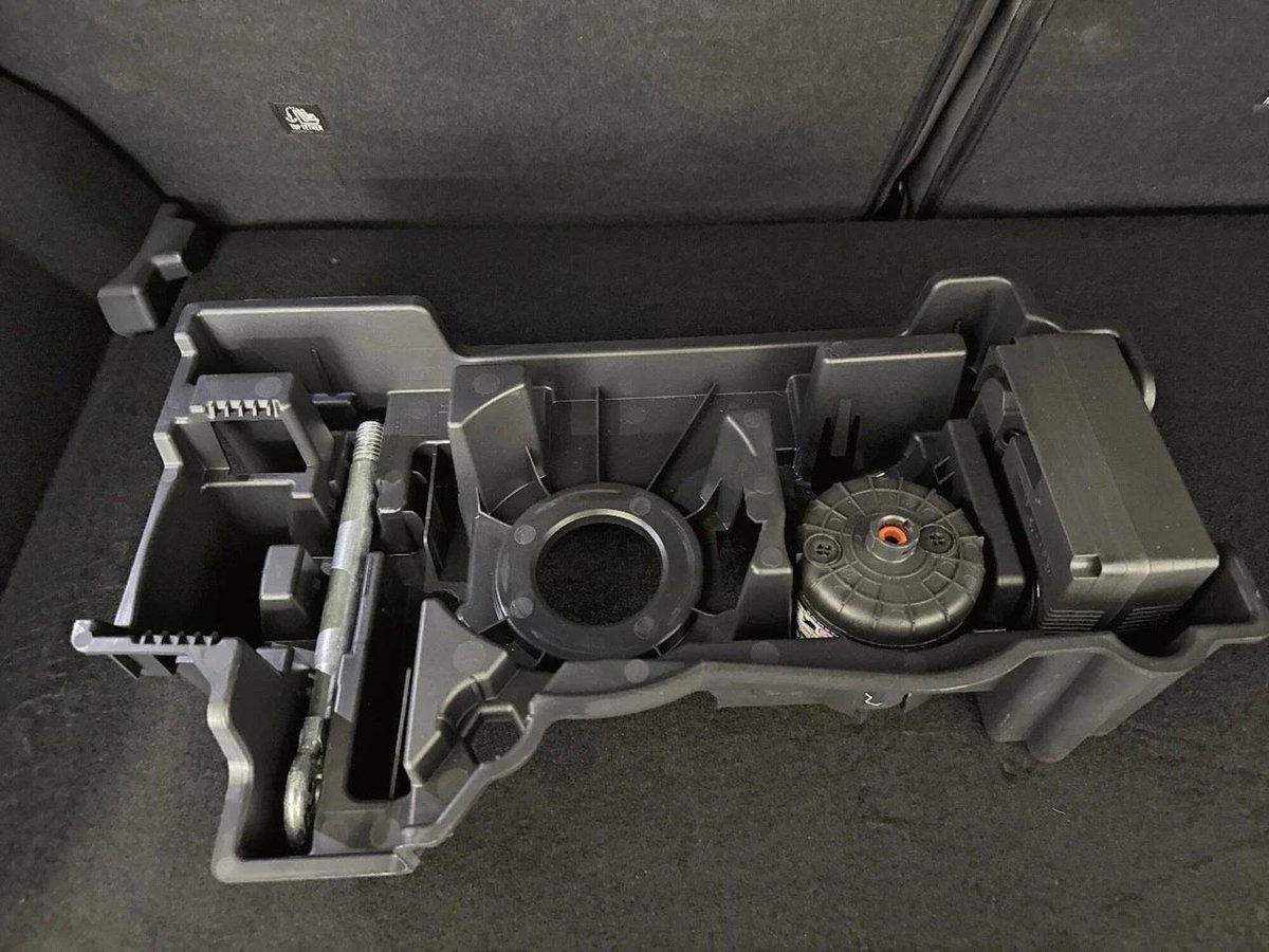 Jeep Avenger 1.2 turbo Summit fwd 100cv (11)
