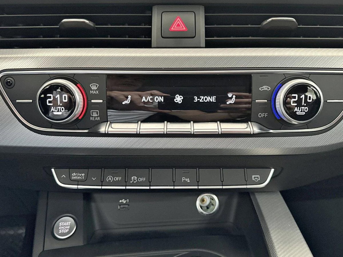 Audi A4 Avant 40 TDI quattro S tronic S line edition (10)