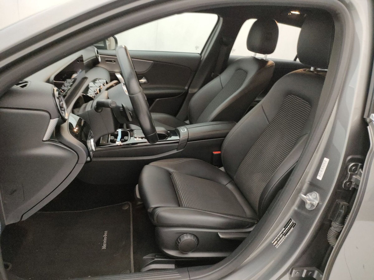 Mercedes-Benz Classe A 180 d Business (7)