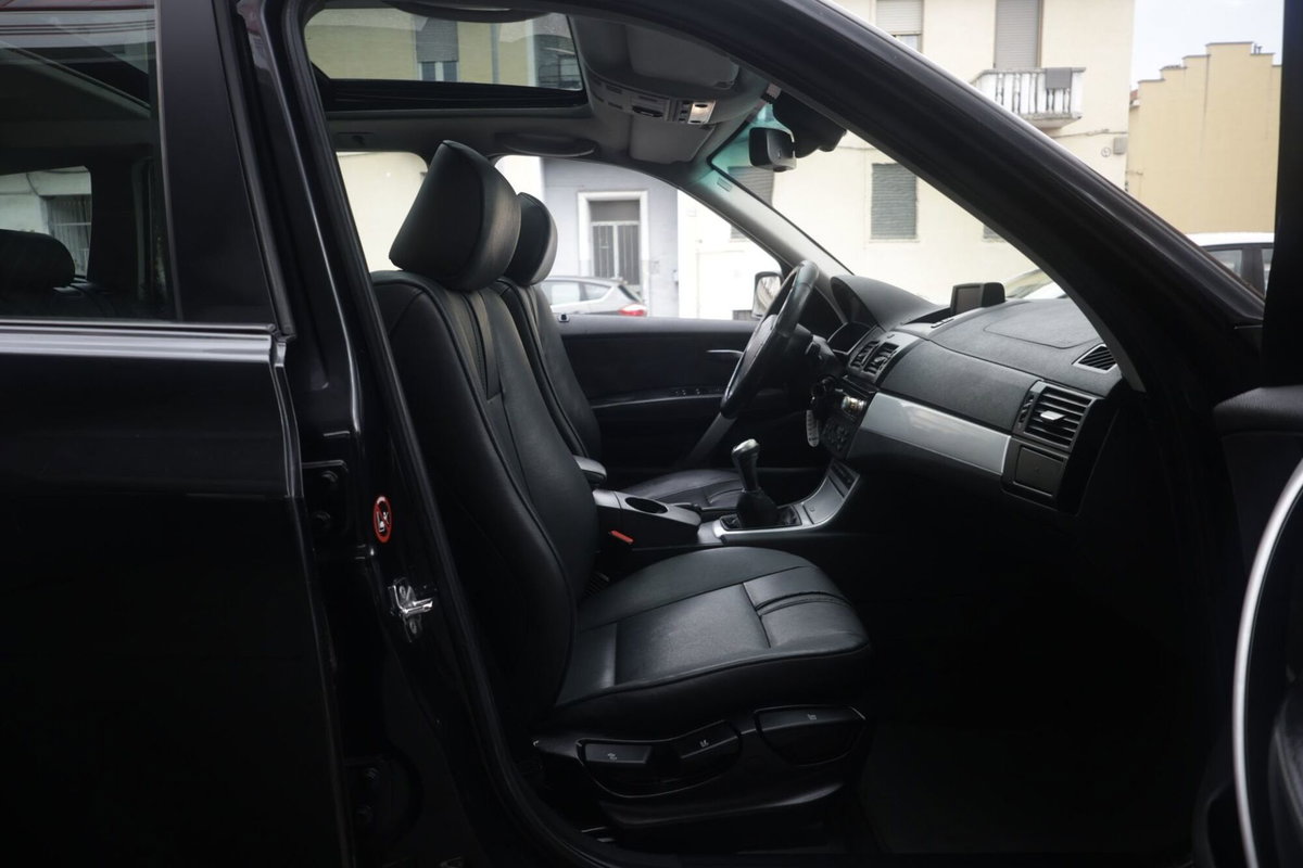 BMW X3 2.0d cat Futura (10)