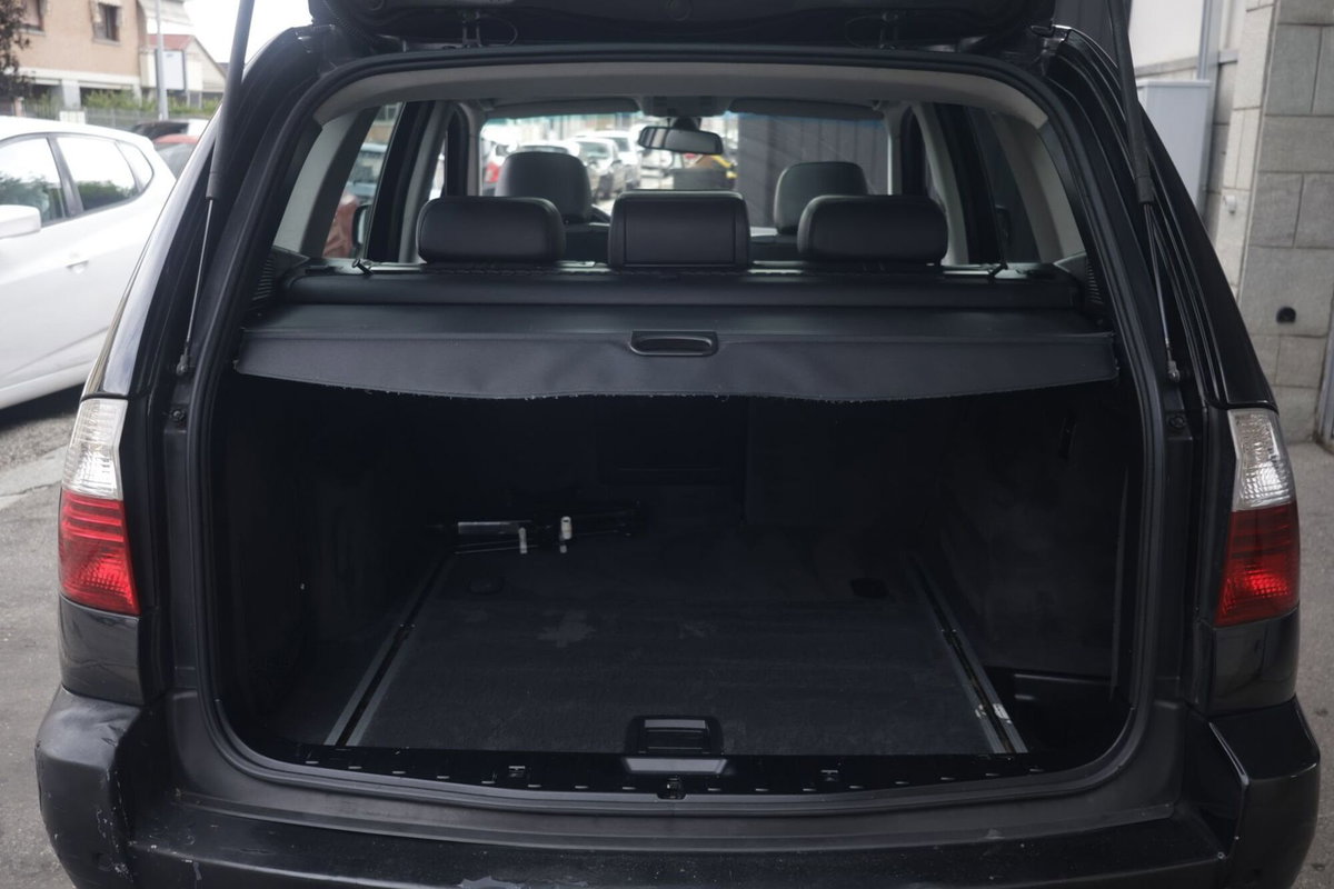 BMW X3 2.0d cat Futura (18)