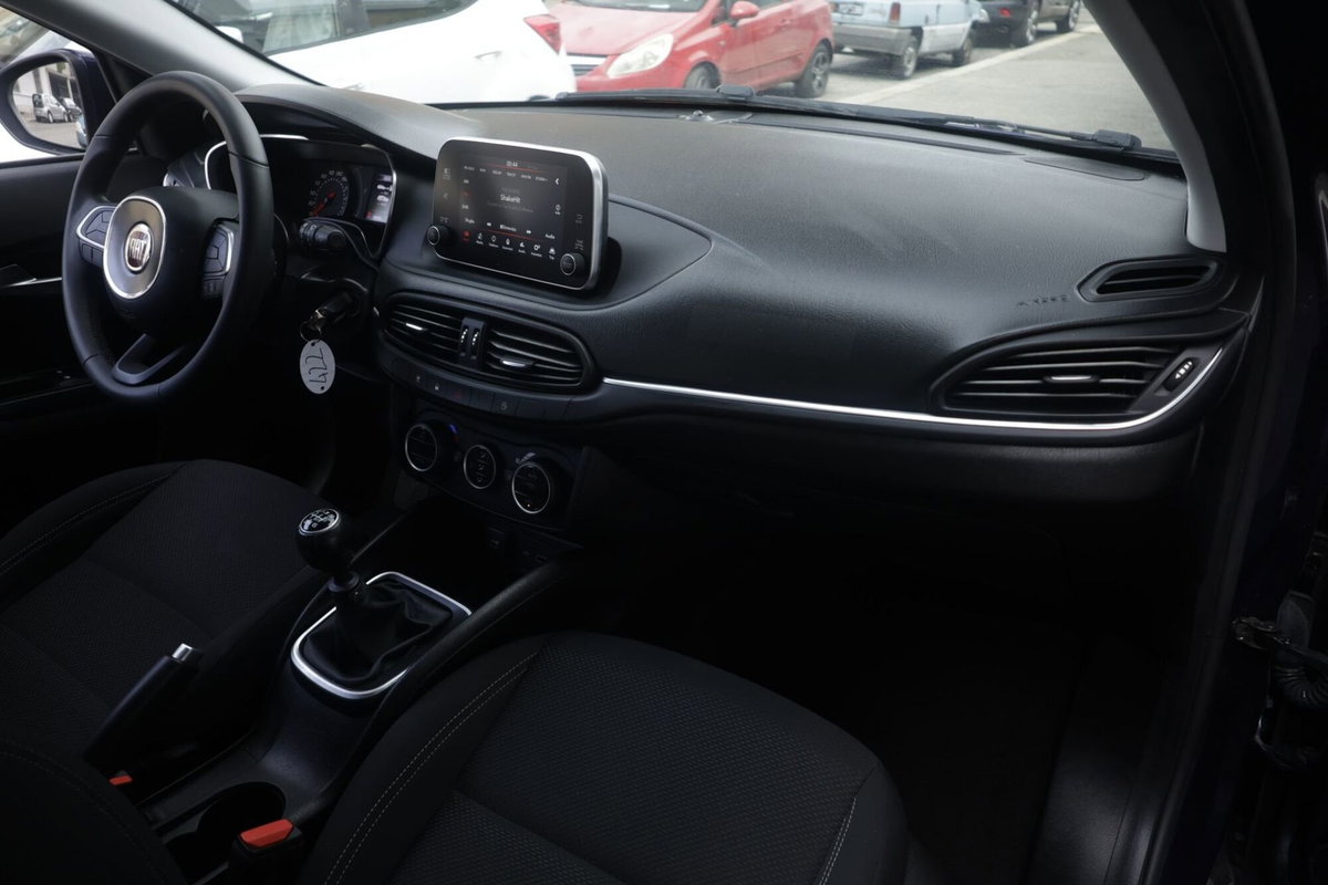 Fiat Tipo Station Wagon Tipo 1.6 Mjt S&S SW Lounge (10)
