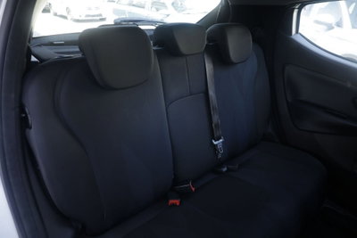 Lancia Ypsilon 1.2 69 CV 5 porte Platinum (12)