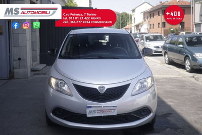 Lancia Ypsilon 1.2 69 CV 5 porte Platinum (9)