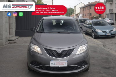 Lancia Ypsilon 1.2 69 CV 5 porte Silver (10)
