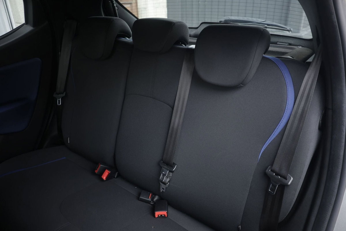 Lancia Ypsilon 1.2 69 CV 5 porte Silver (3)