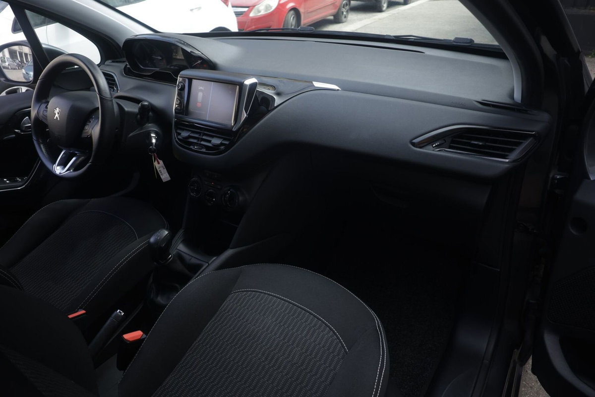 Peugeot 208 82 5p. GPL Allure (8)