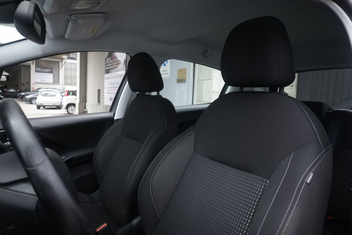 Peugeot 208 82 5 porte Allure (16)