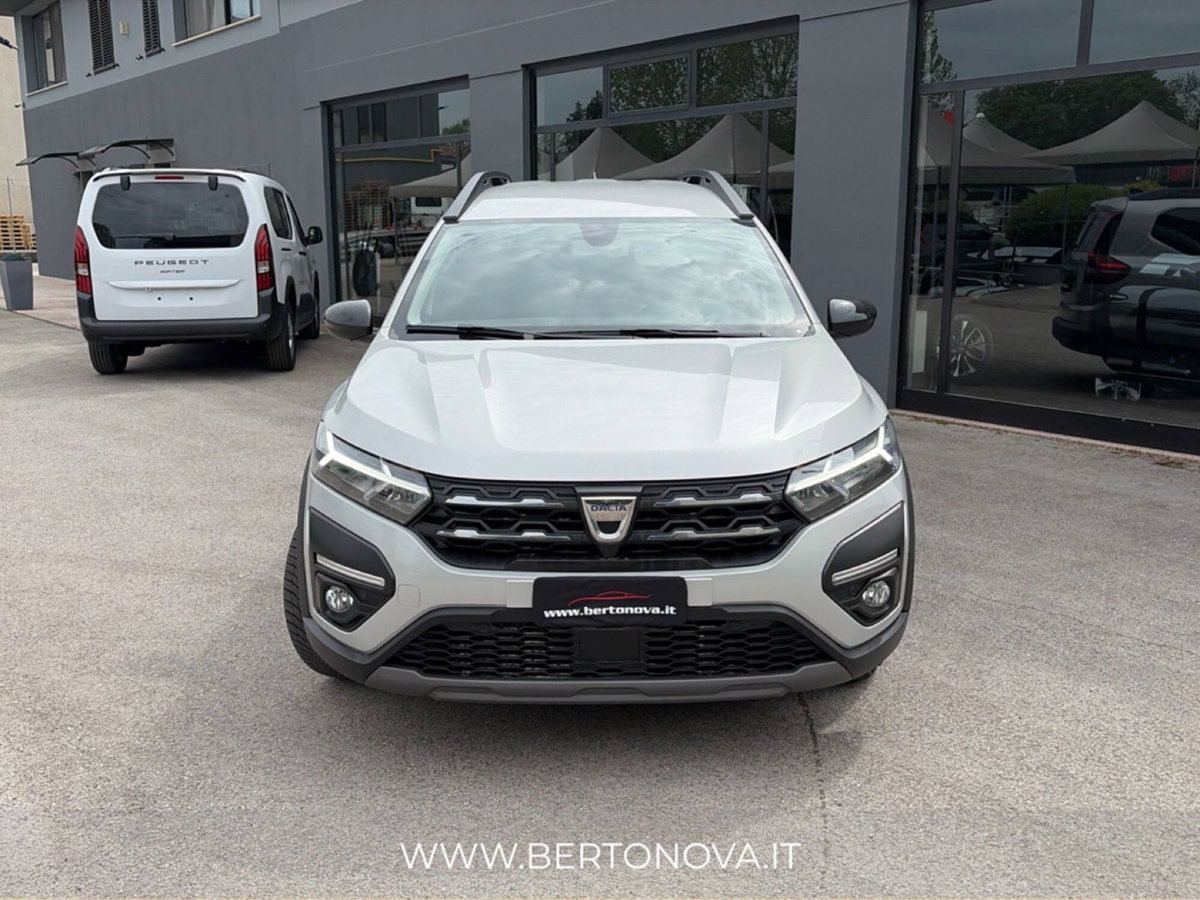 Dacia Jogger 1.0 tce Extreme UP Gpl 100cv (6)