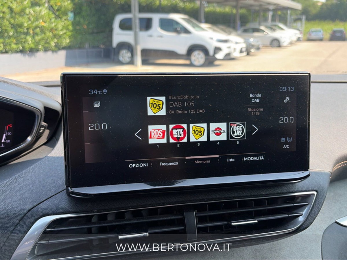 Peugeot 3008 BlueHDi 130 S&S EAT8 GT (13)