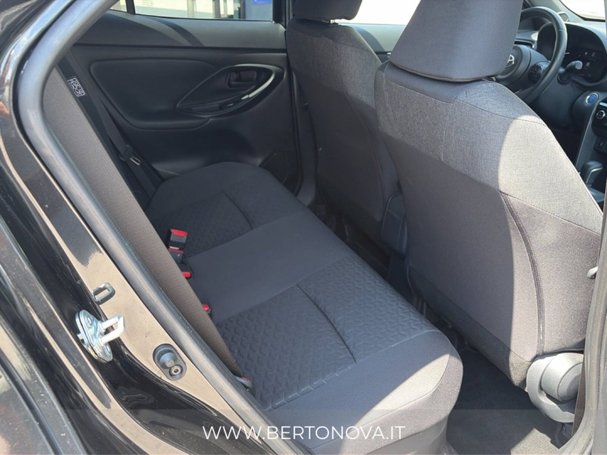 Toyota Yaris Cross Trend fwd 115cv e-cvt (11)