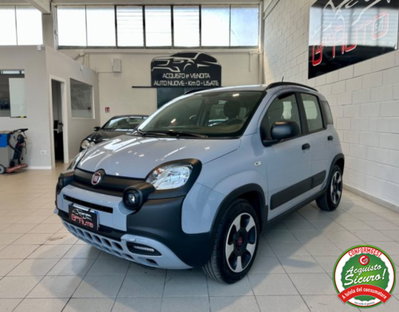 Fiat Panda 1.0 FireFly S&S Hybrid City Cross usata