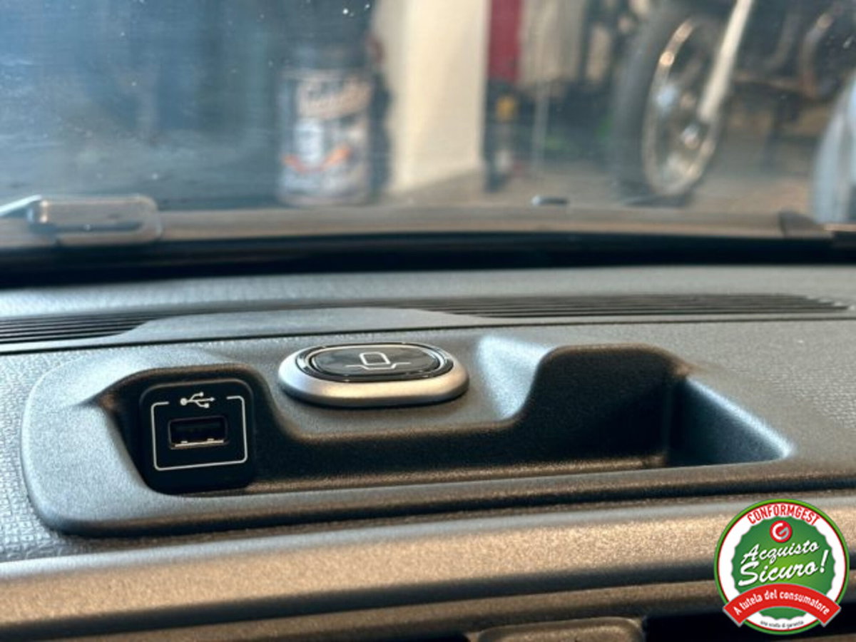 Fiat Panda 1.0 FireFly S&S Hybrid City Cross (18)