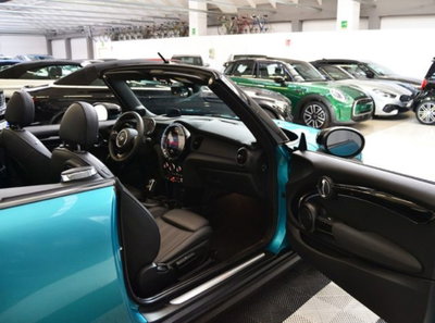 MINI Mini Cabrio 2.0 Cooper S Resolute Cabrio (4)
