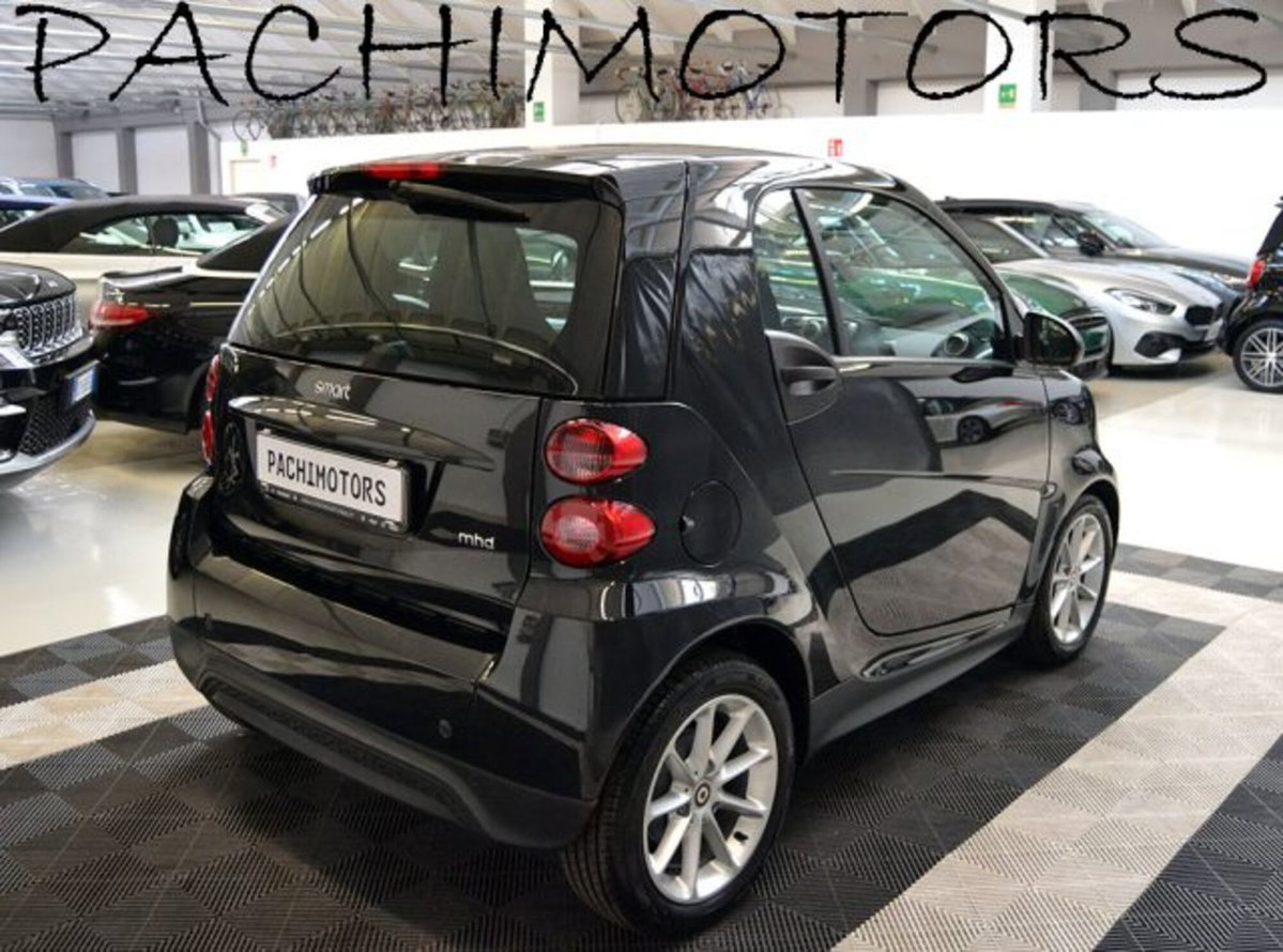 smart Fortwo 1000 52 kW MHD coupé pure (15)