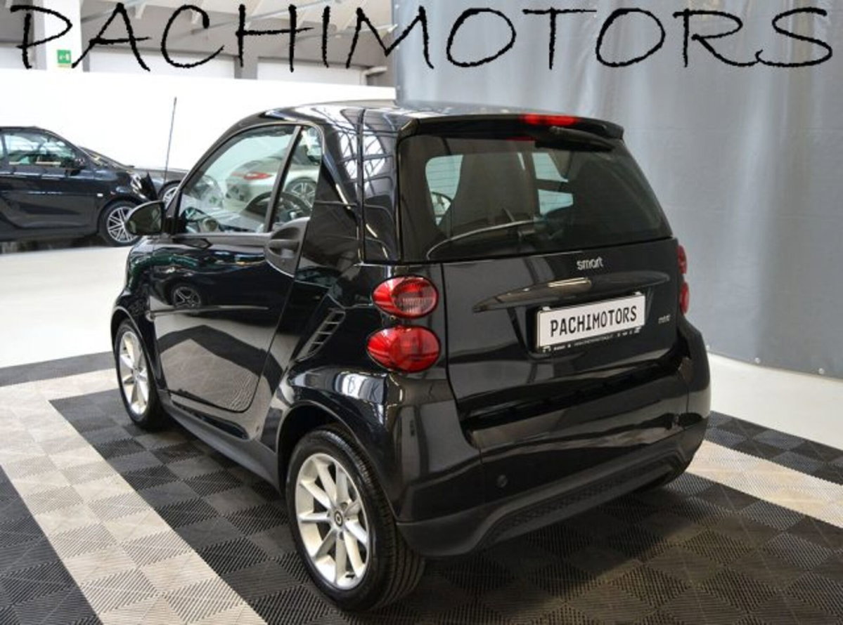 smart Fortwo 1000 52 kW MHD coupé pure (17)