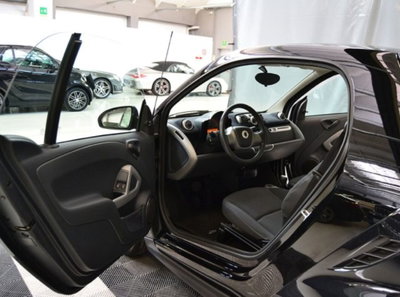 smart Fortwo 1000 52 kW MHD coupé pure (2)
