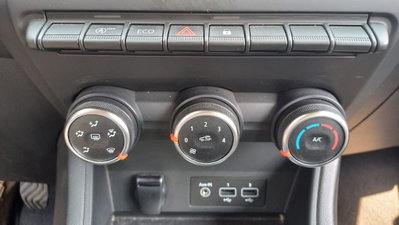 Renault Captur TCe 100 CV GPL Equilibre (12)