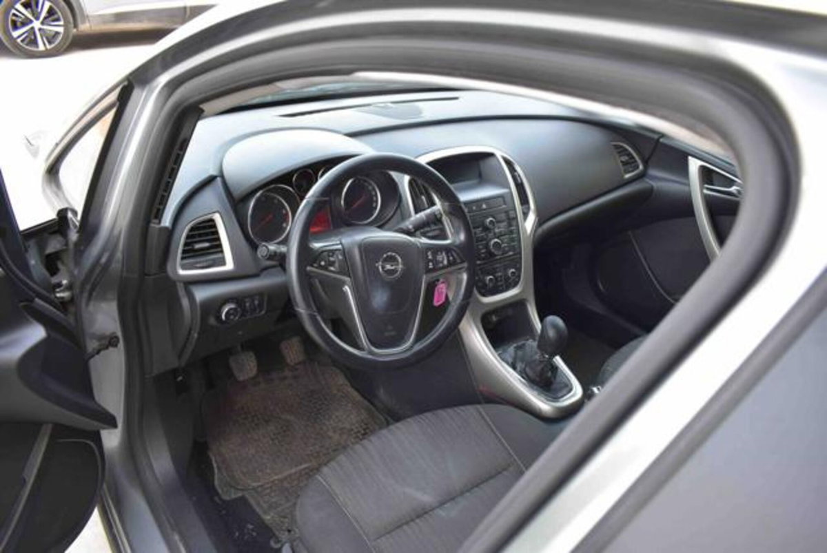 Opel Astra 1.7 CDTI 125CV 5 porte Elective (6)