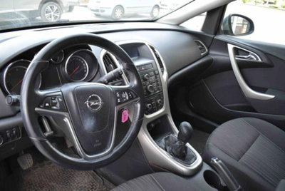 Opel Astra 1.7 CDTI 125CV 5 porte Elective (9)
