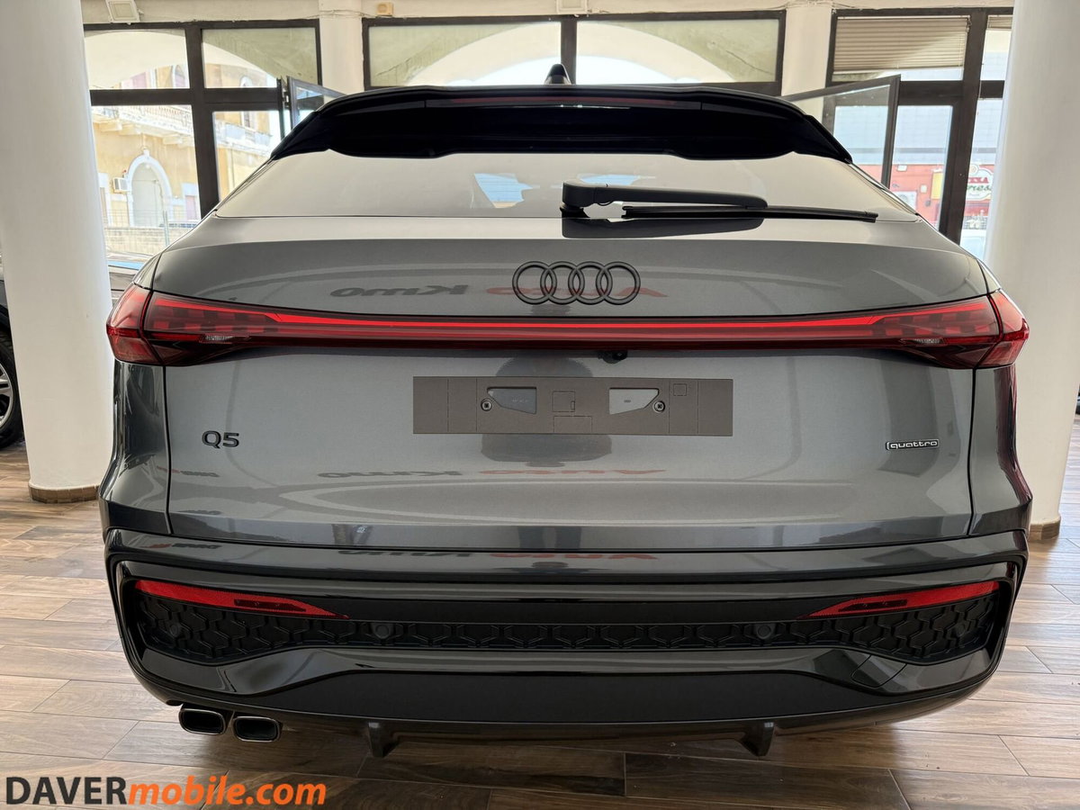 Audi Q5 Sportback 40 2.0 tdi mhev 12V S line Plus quattro s-tronic (5)