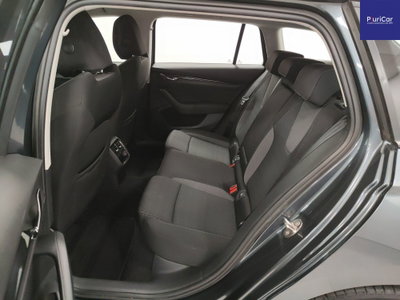 Skoda Octavia Station Wagon 1.0 e-TEC DSG Wagon Ambition (6)