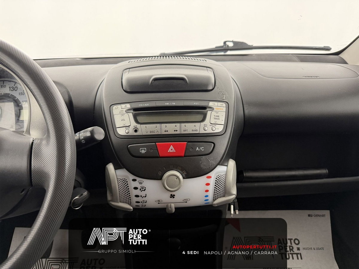 Toyota Aygo 1.0 12V VVT-i 5 porte Active Connect (13)