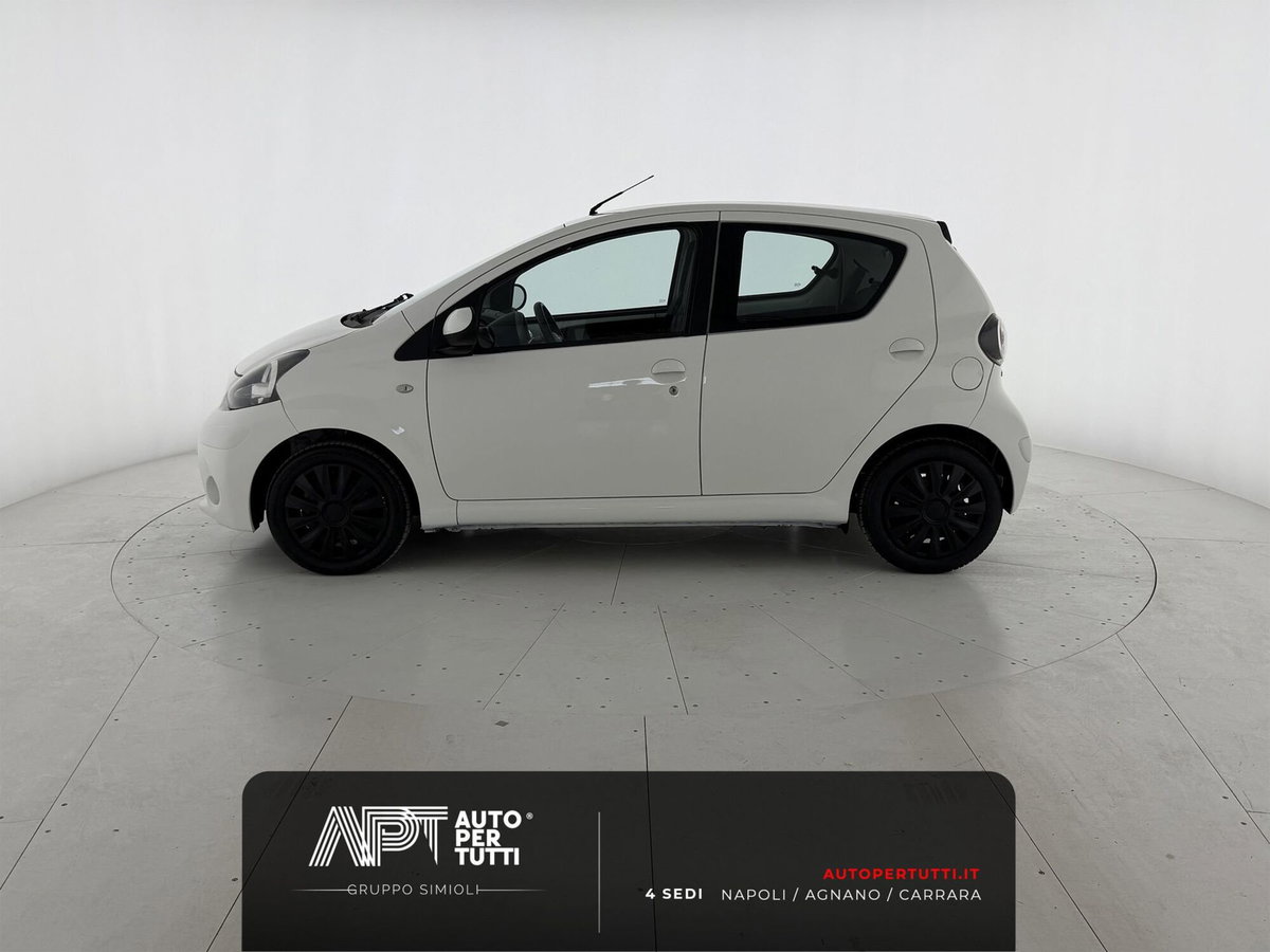 Toyota Aygo 1.0 12V VVT-i 5 porte Active Connect (2)