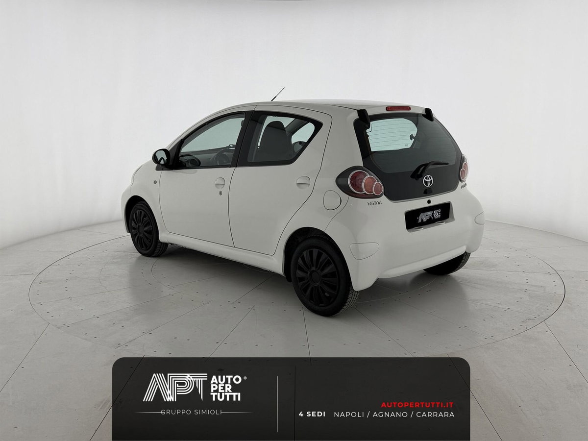 Toyota Aygo 1.0 12V VVT-i 5 porte Active Connect (3)