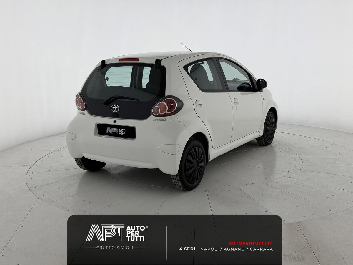 Toyota Aygo 1.0 12V VVT-i 5 porte Active Connect (5)