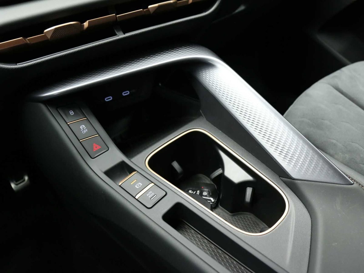 Cupra Terramar 1.5 hybrid 150cv dsg (14)