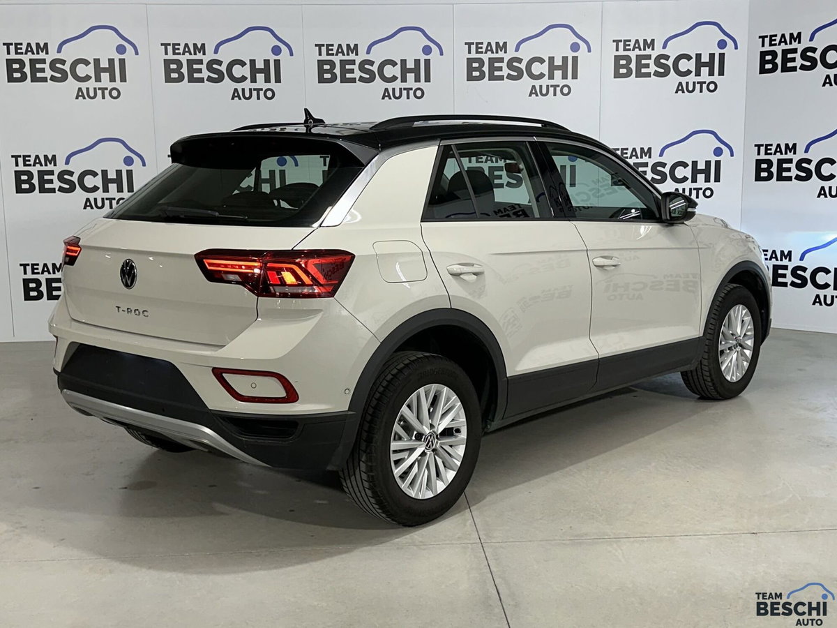 Volkswagen T-Roc 1.0 TSI Life (4)