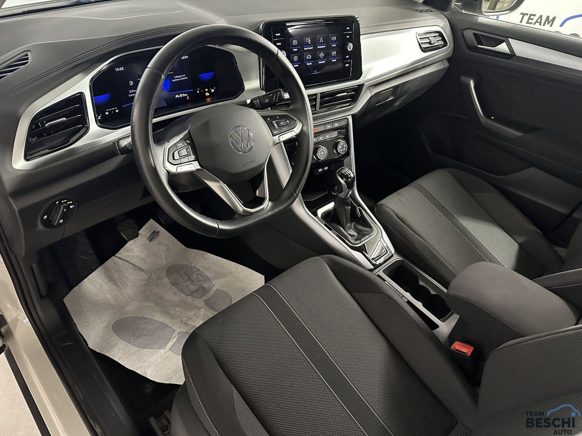 Volkswagen T-Roc 1.0 TSI Life (5)