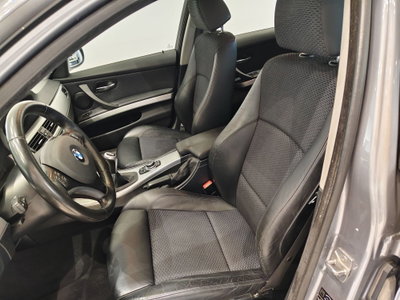 BMW Serie 3 Touring 320d cat xDrive  Attiva (5)
