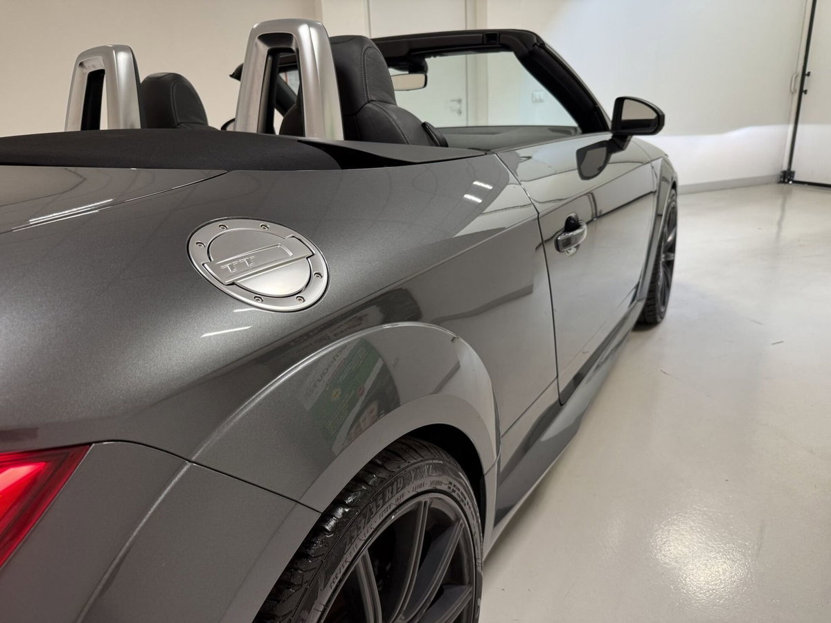 Audi TT Cabrio 2.0 TFSI (20)