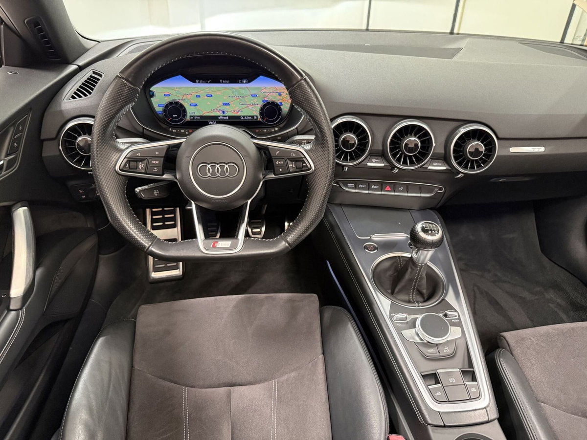 Audi TT Cabrio 2.0 TFSI (4)