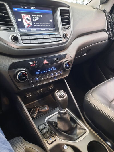Hyundai Tucson 1.7 CRDi XPossible (8)