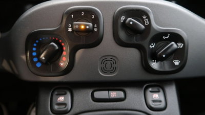 Fiat Panda 1.0 FireFly S&S Hybrid City Cross (11)