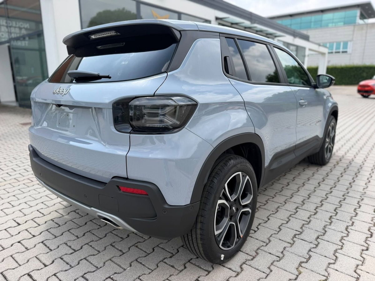 Jeep Avenger 1.2 turbo Summit fwd 100cv (5)