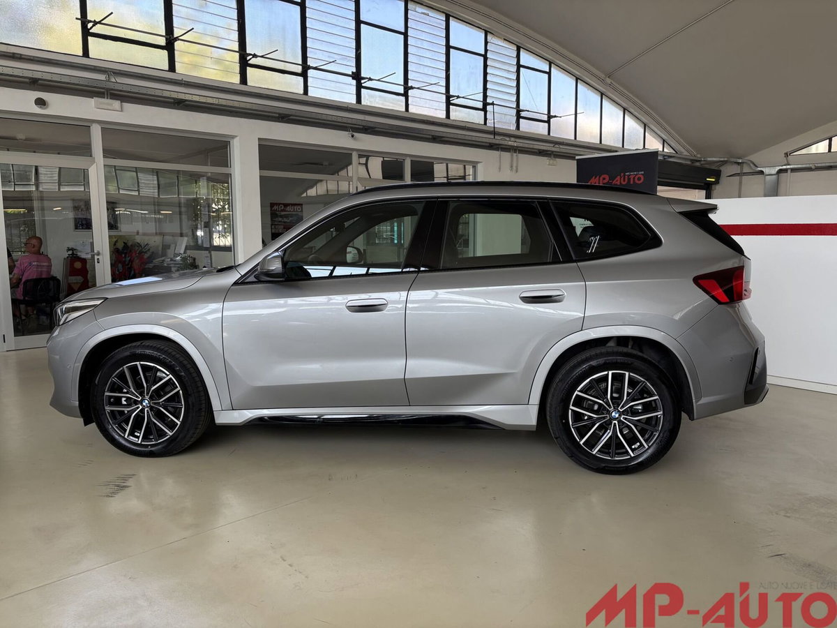 BMW X1 sDrive 18i Msport (5)