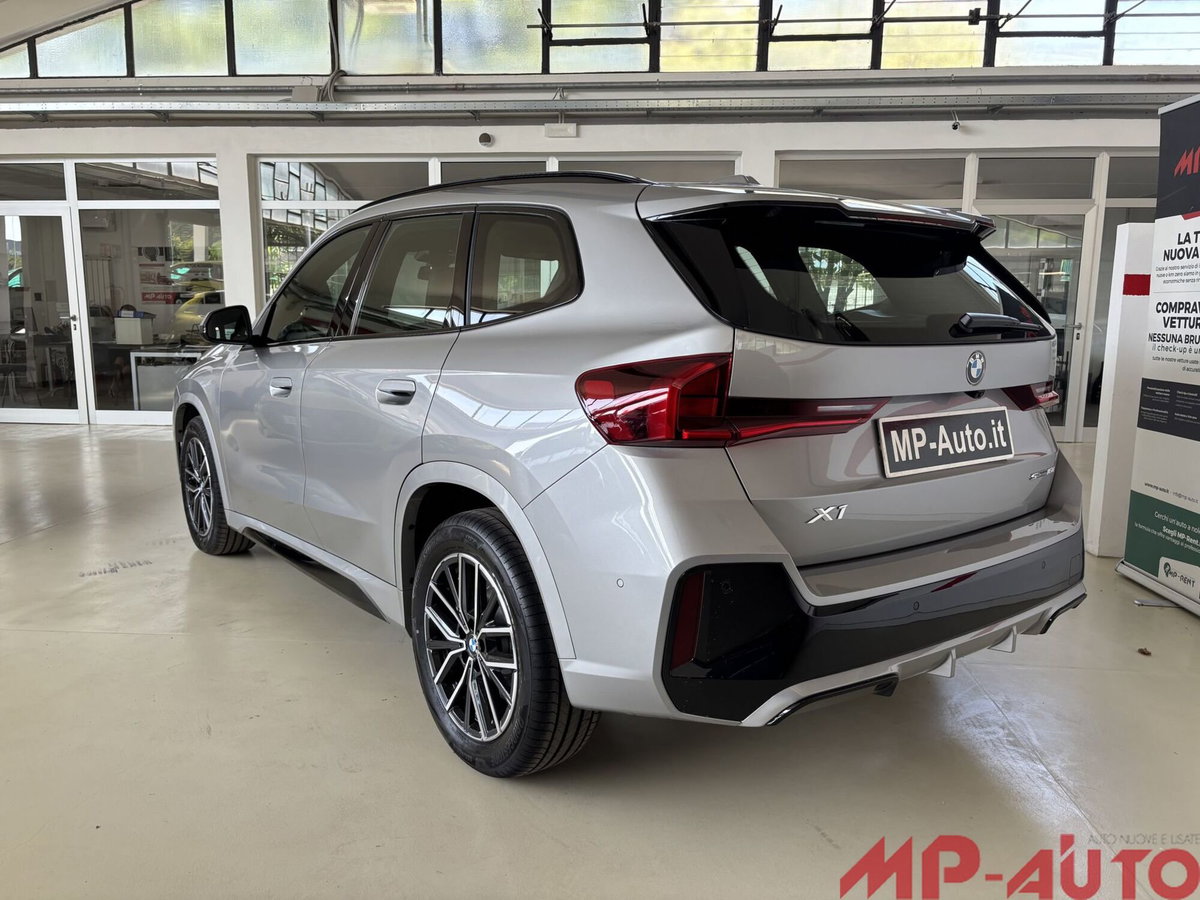BMW X1 sDrive 18i Msport (6)