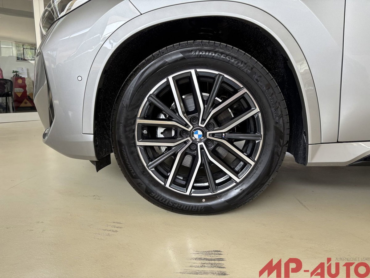 BMW X1 sDrive 18i Msport (9)