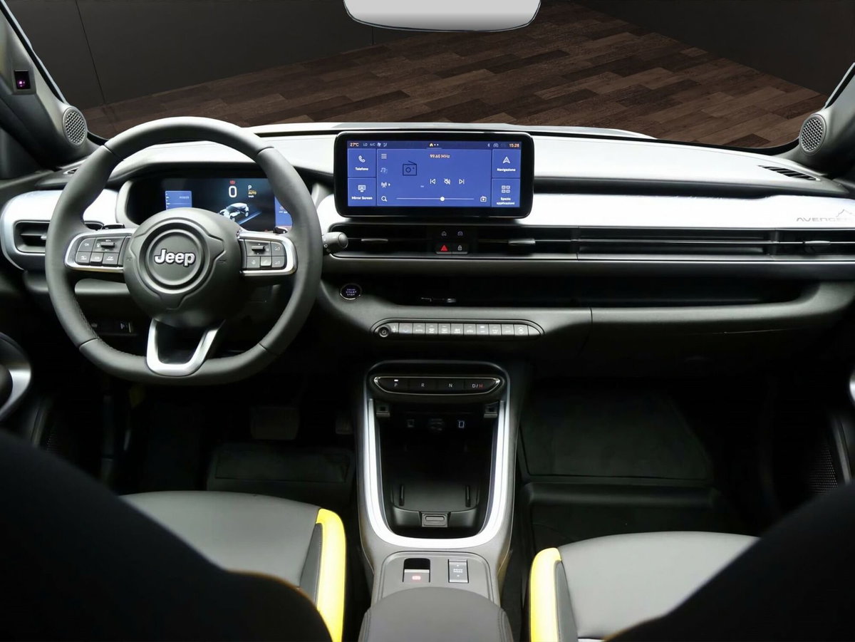 Jeep Avenger 1.2 turbo e-hybrid mhev The North Face 4xe 145cv edct6 (19)