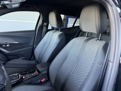 Peugeot 2008 PureTech 130 S&S EAT8 Allure Pack (14)