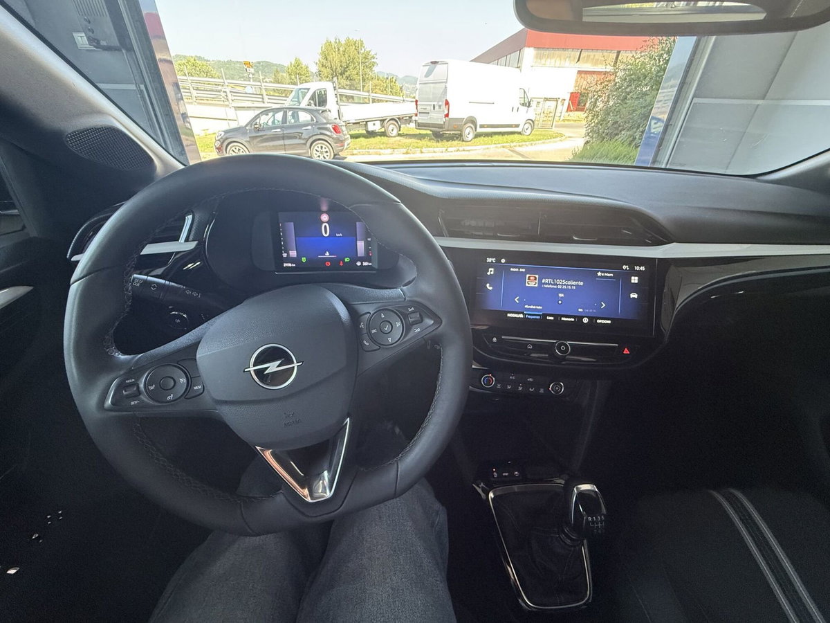 Opel Corsa 1.2 100 CV GS Line (15)