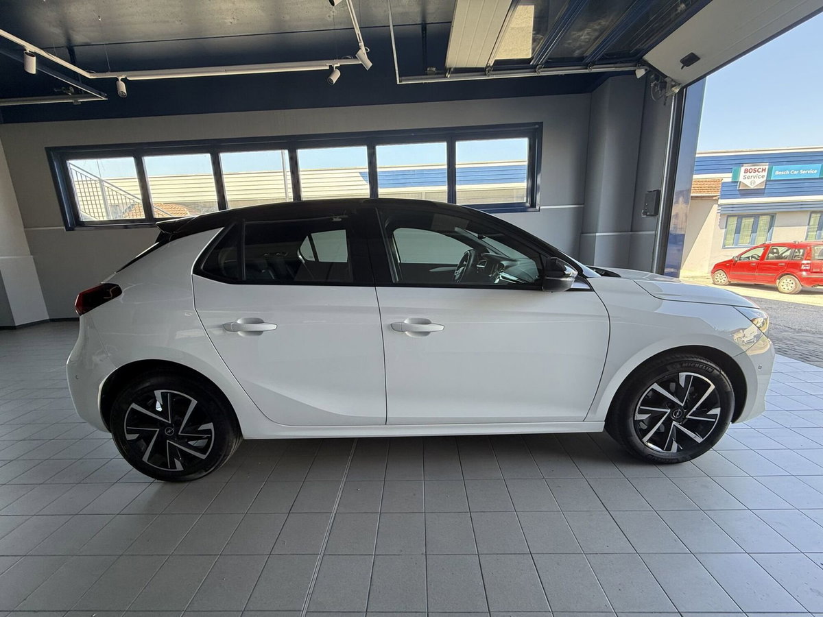 Opel Corsa 1.2 100 CV GS Line (6)