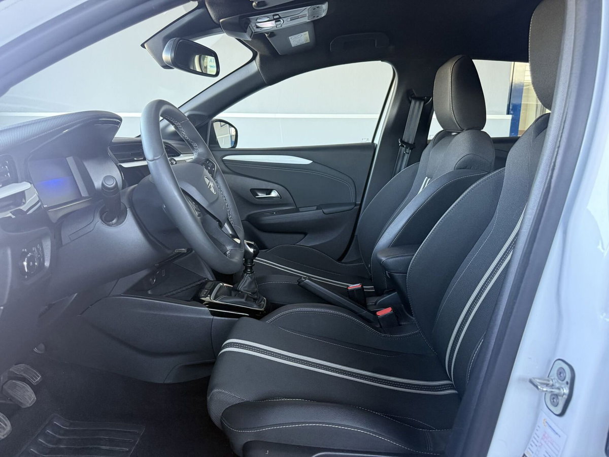 Opel Corsa 1.2 100 CV GS Line (9)