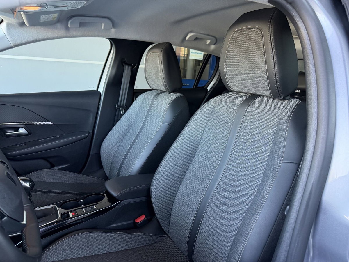 Peugeot 208 PureTech 100 Stop&Start 5 porte Allure (9)